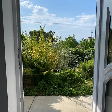 Luna Garden Apartment