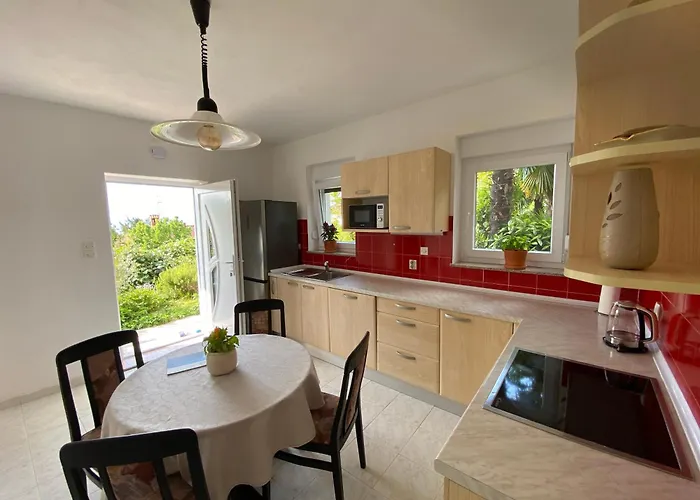 Luna Garden Apartment