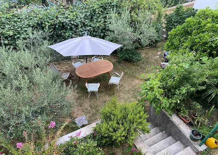 Luna Garden Apartment *