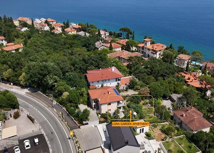 アパート Luna Garden